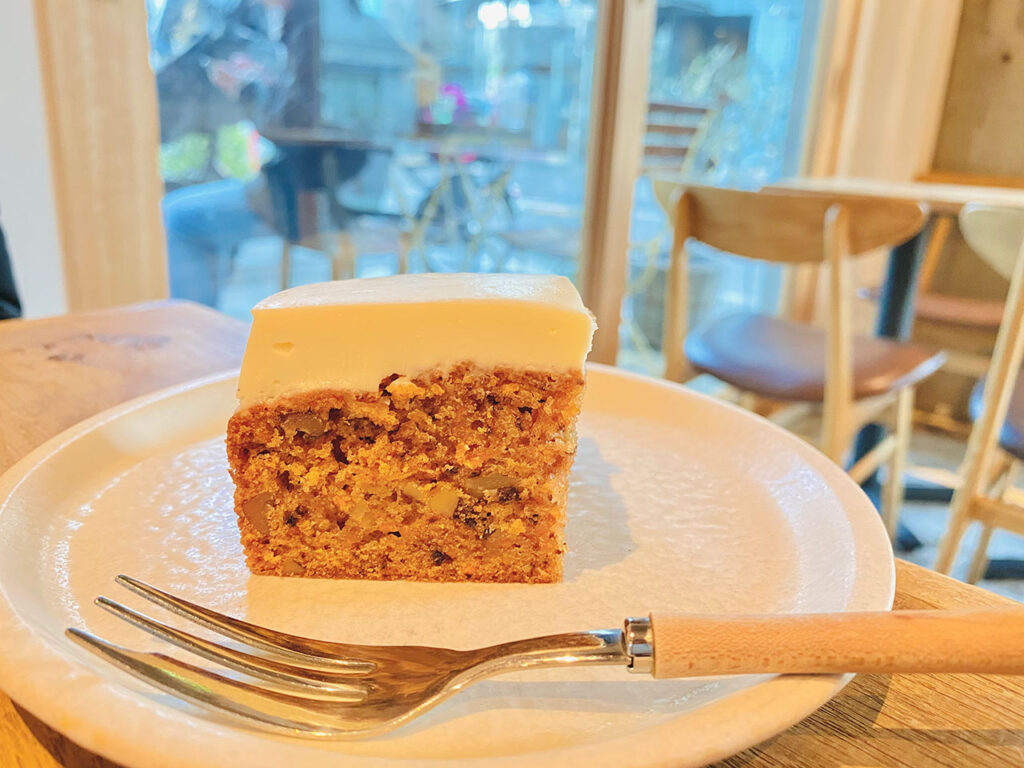 Petit Parc - carrot cake