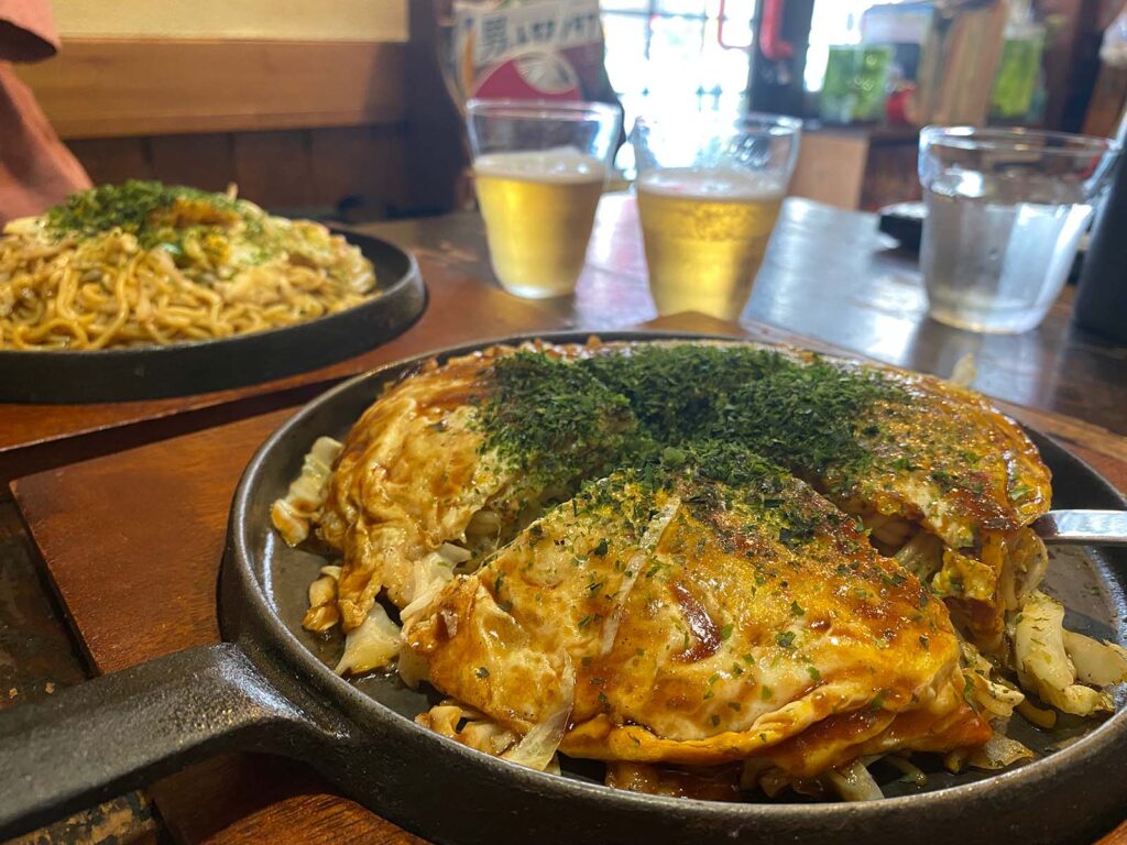 Hahaa (葉亜葉) - Hiroshima Okonomiyaki - "Hiroshimayaki"