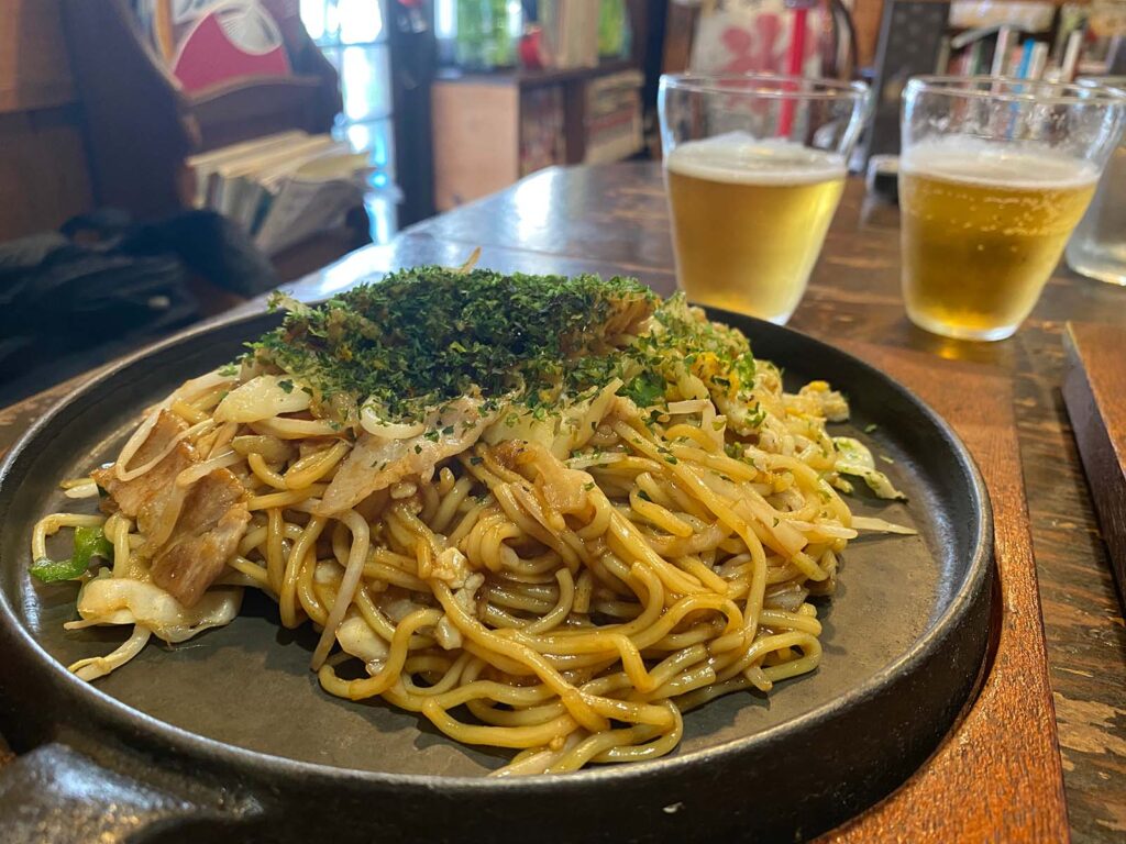 Hahaa (葉亜葉) - Yakisoba and Sapporo beer
