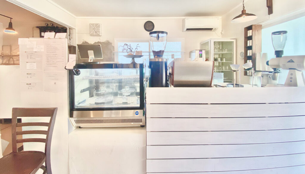 Coffee House Takizawake - order counter