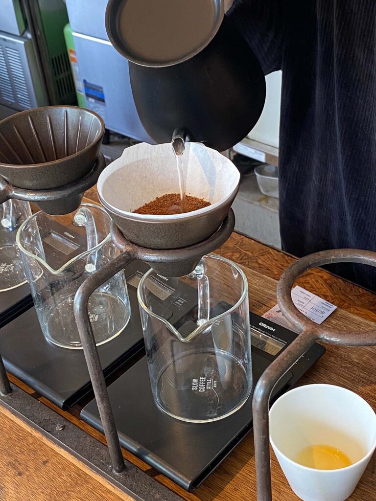 Glitch Coffee - pour over / hand drip coffee